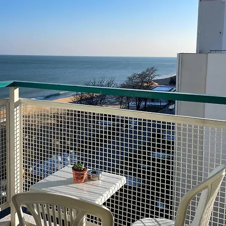 Sea View - Golden Sands